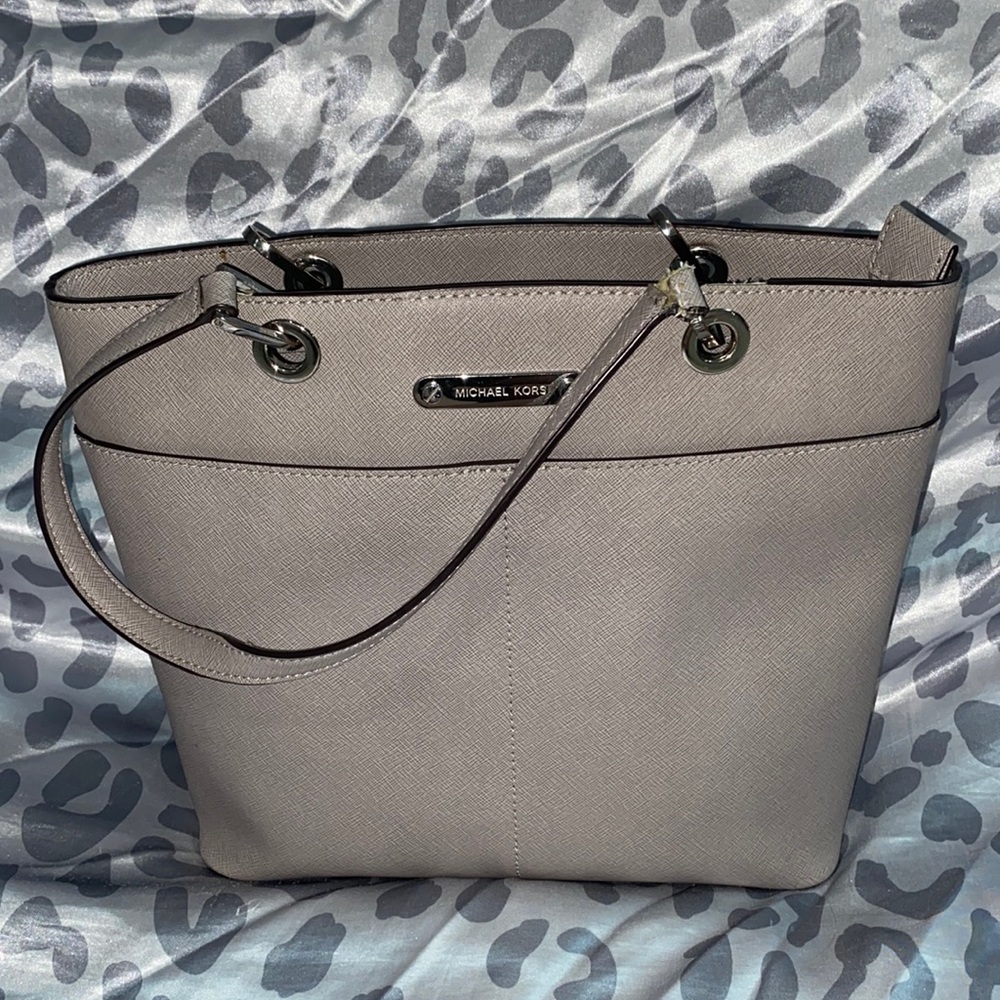 MICHEAL KORS BAG!!